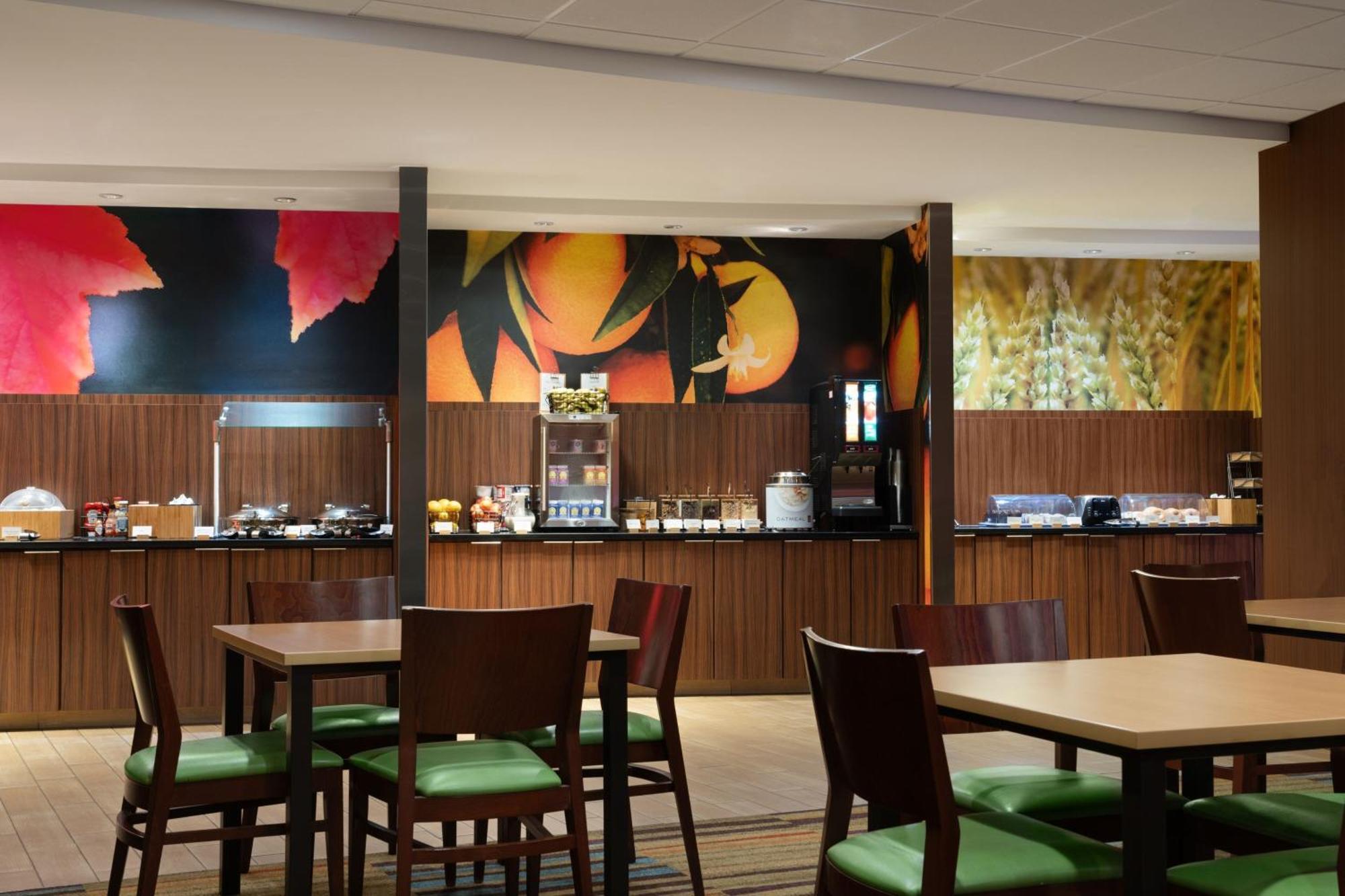 Hotel Fairfield & By Marriott