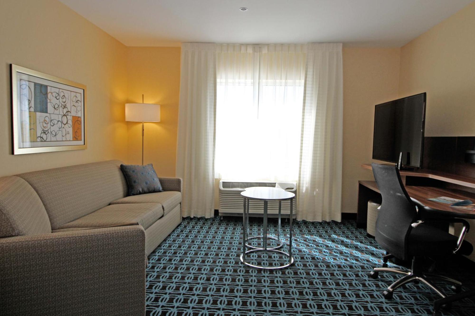 Hotel Fairfield & By Marriott