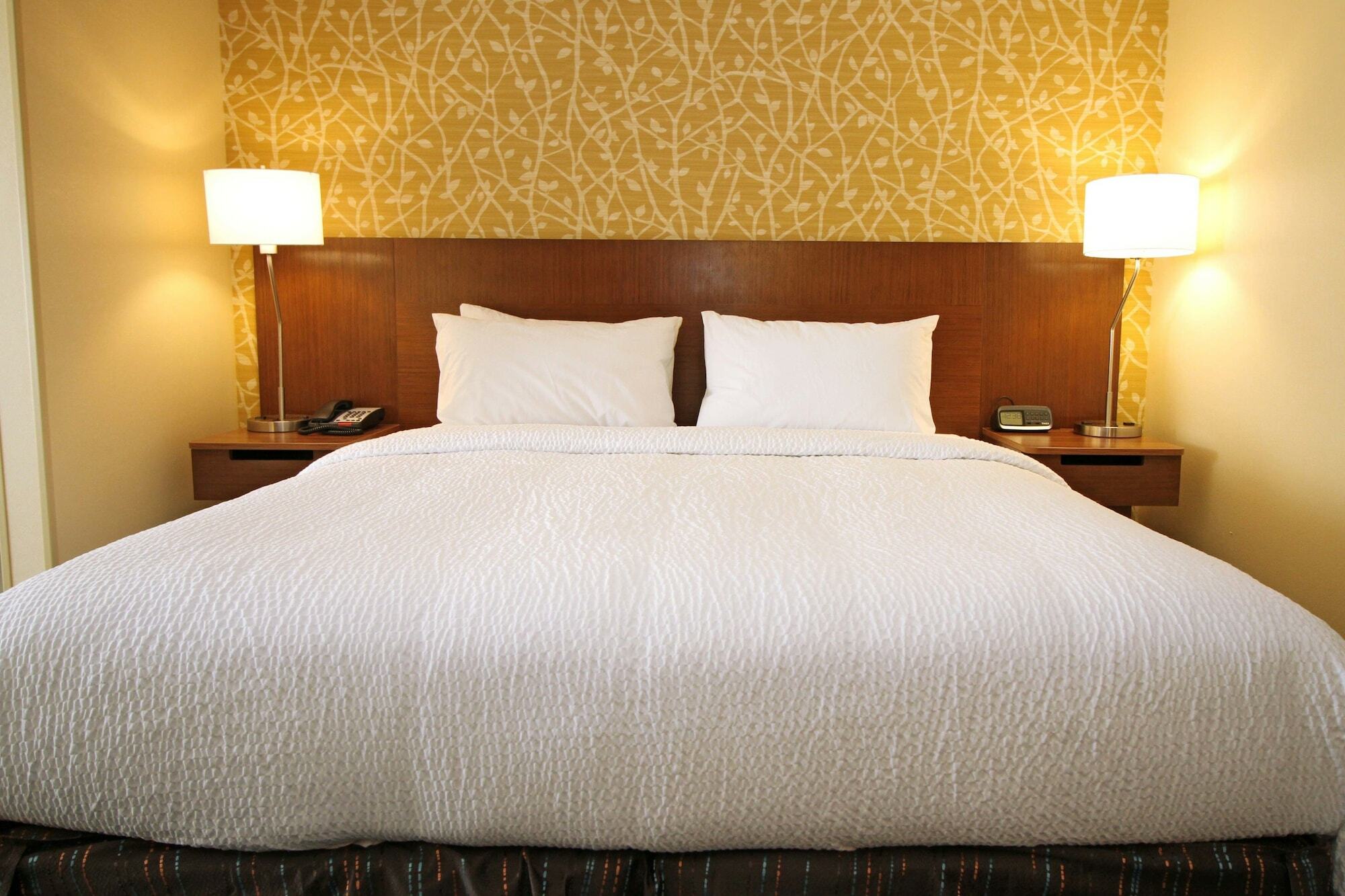 Hotel Fairfield & By Marriott 3*