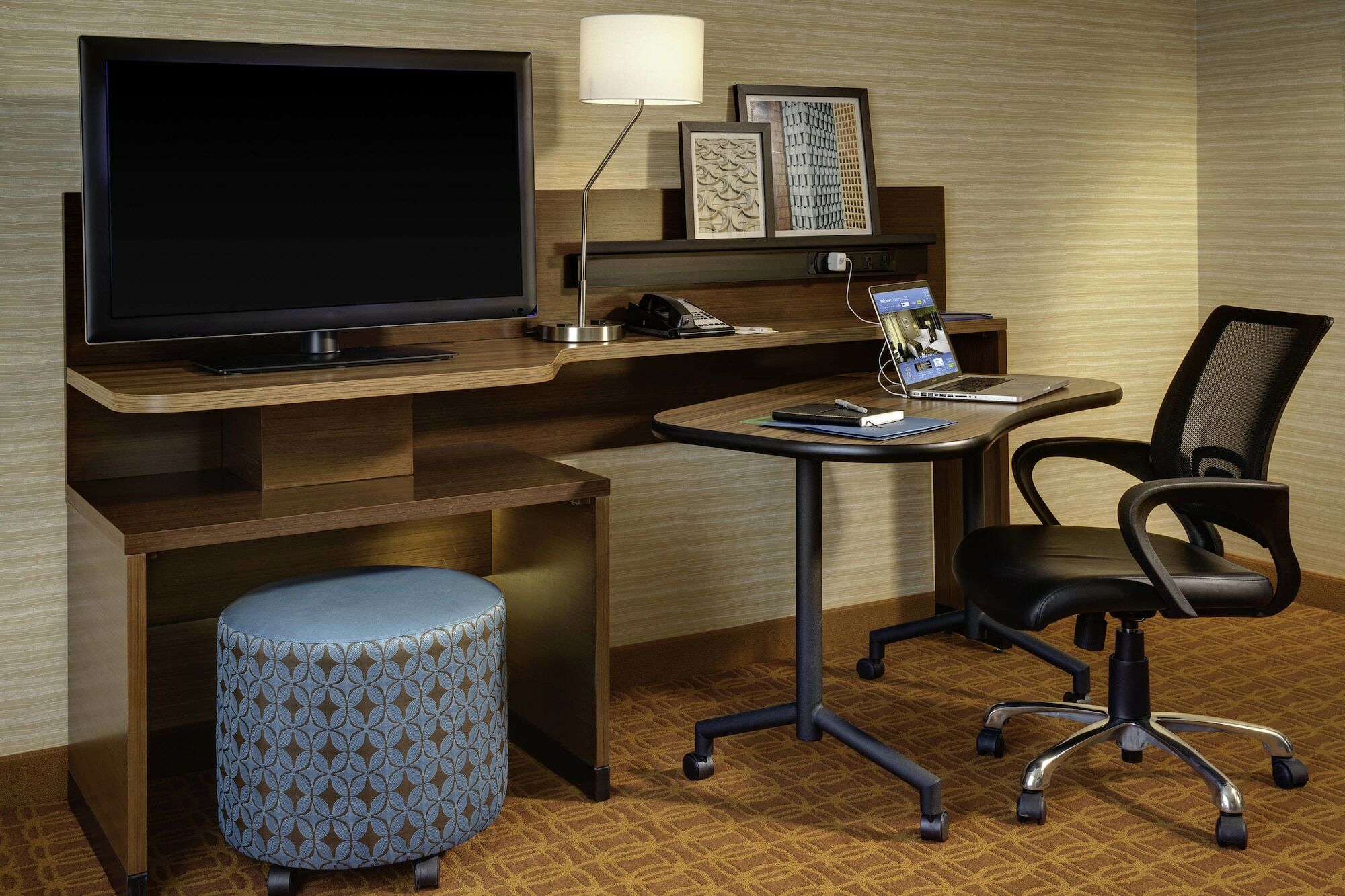 Fairfield & By Marriott Hotel